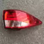 چراغ خطر عقب راست روی گلگیر دایون (Y5 , Y7)
